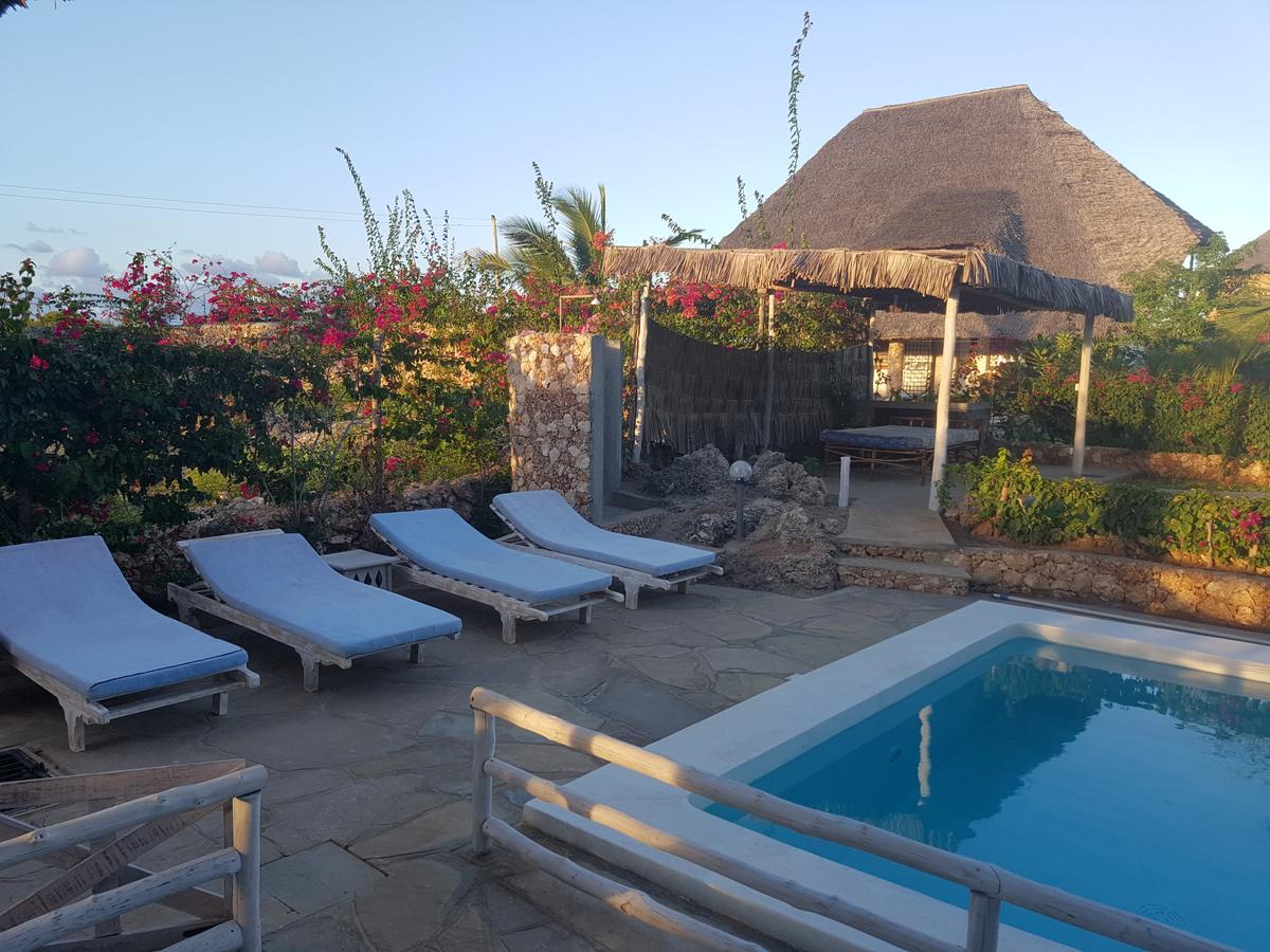 Bed and Breakfast Nyumba Ya Afrika Ватаму Экстерьер фото