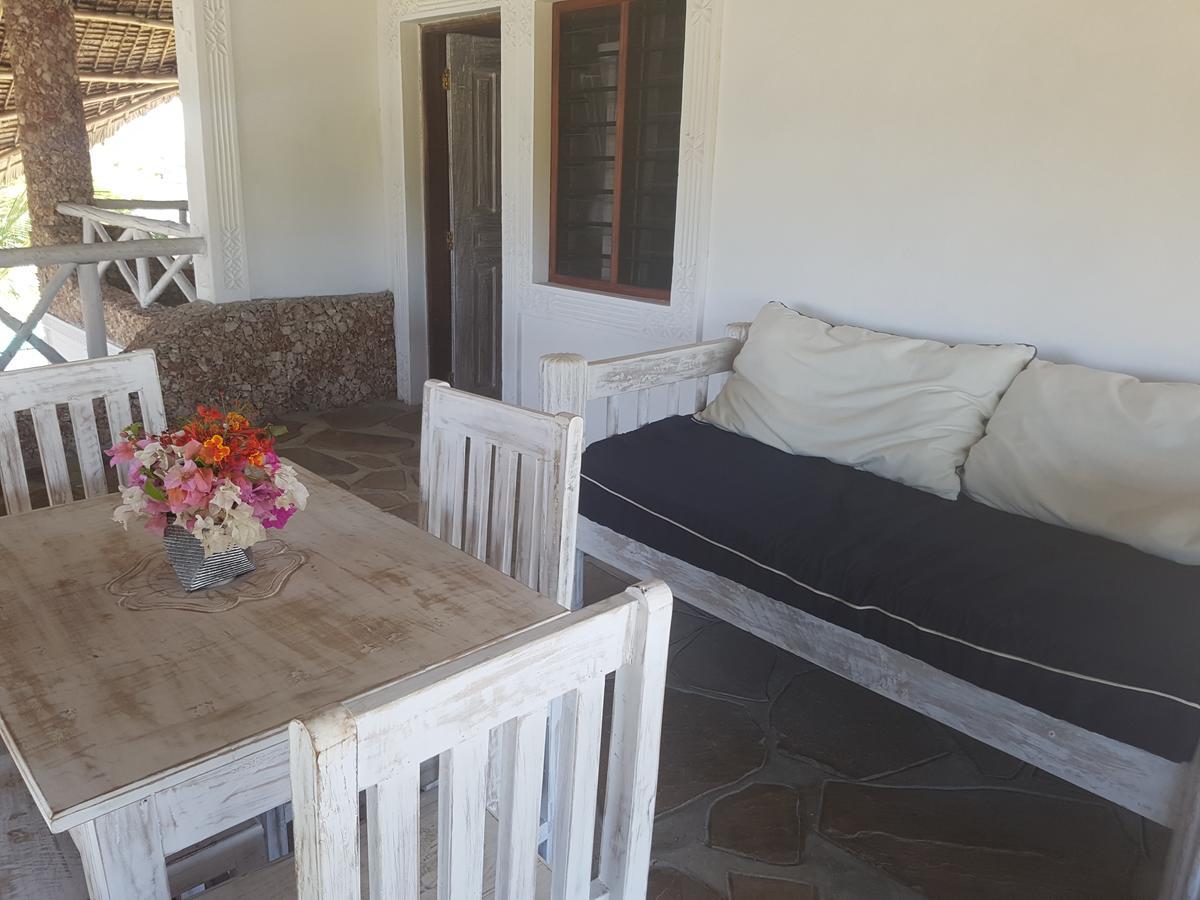 Bed and Breakfast Nyumba Ya Afrika Ватаму Экстерьер фото